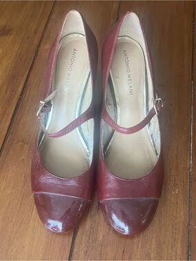 ANTONIO MELANI Burgundy Mary Jane Pumps with Gloss Toe Cap